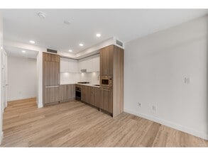 9675-9675 King George Blvd in Surrey, BC - Building Photo - Building Photo