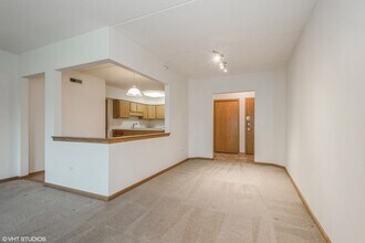 5005 Warren St in Skokie, IL - Building Photo - Building Photo