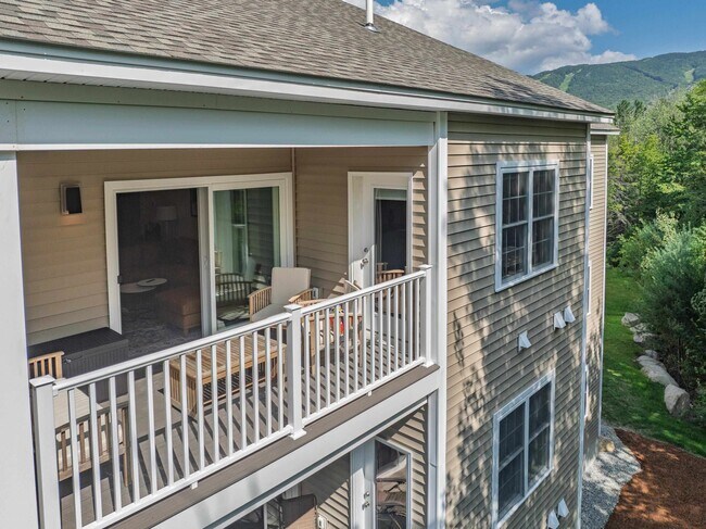 16 Twin Tip Ter in Lincoln, NH - Building Photo - Building Photo