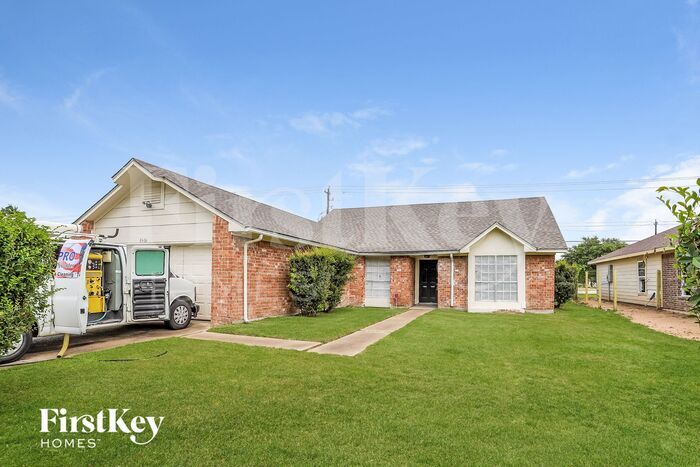 8606 Running Bird Ln in Missouri City, TX - Building Photo