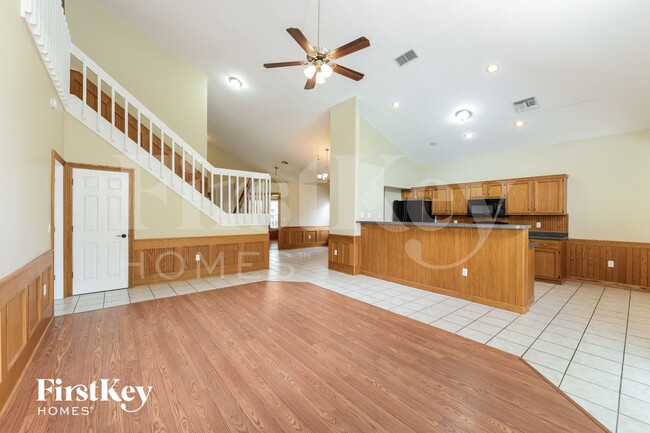 870 Stone Chapel Ct in Apopka, FL - Foto de edificio - Building Photo