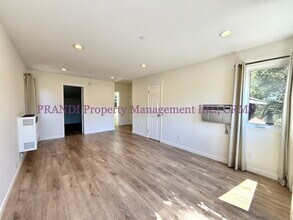 148 Ross St in San Rafael, CA - Building Photo - Building Photo