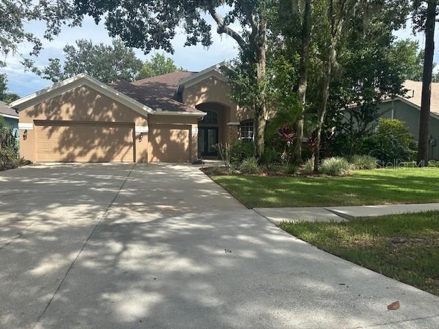 5620 Osprey Park Pl in Lithia, FL - Building Photo - Building Photo