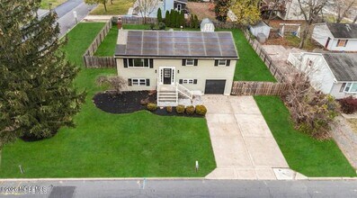 112 Manhattan St in Jackson Township, NJ - Building Photo - Building Photo