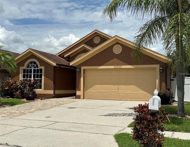 10707 Flycast Cir