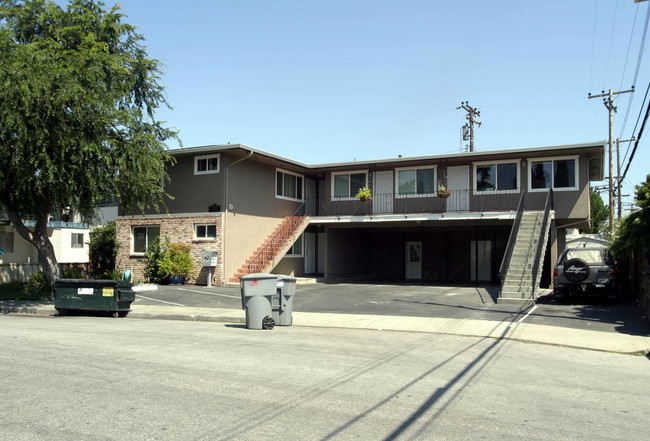 2345 Sutter Ave in Santa Clara, CA - Foto de edificio - Building Photo