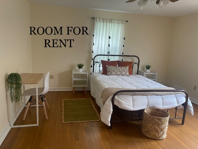 property at 449 Buckingham Ave