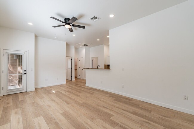 2018 E River Rd in Tucson, AZ - Building Photo - Building Photo