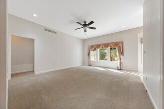 1440 Salem Rd SW in Rochester, MN - Building Photo - Building Photo