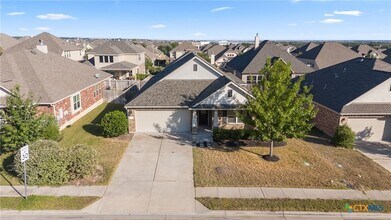 1025 Arvada Dr in Leander, TX - Foto de edificio - Building Photo