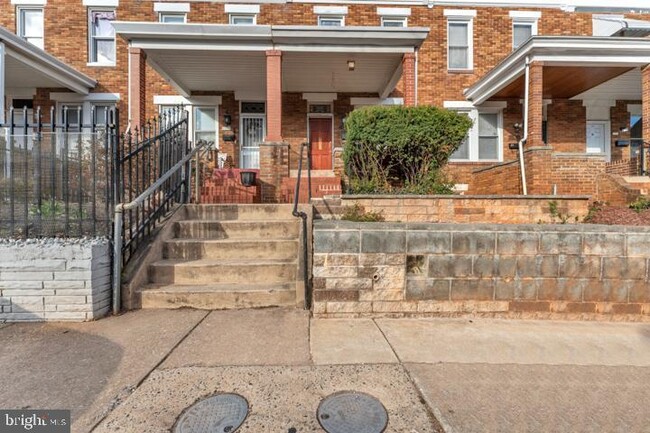 property at 2818 Mayfield Ave
