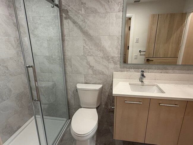 630 Boynton Pl in Kelowna, BC - Building Photo - Building Photo