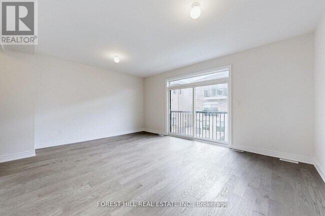 220 Tennant Cir in Vaughan, ON - Building Photo - Building Photo