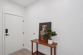 Rainbow Road in Phoenix, AZ - Foto de edificio - Building Photo