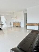 8400 Byron Ave in Miami, FL - Building Photo - Building Photo