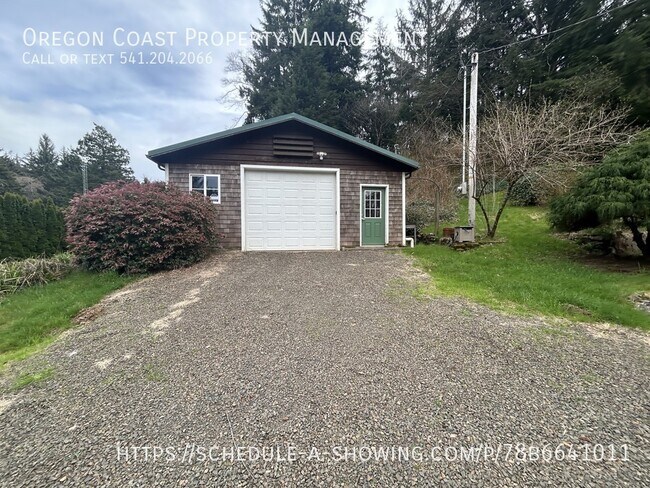 43390 Nestucca River Rd in Cloverdale, OR - Building Photo - Building Photo