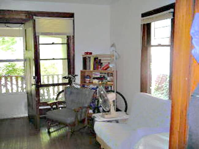 211 W Illinois St, Unit 2