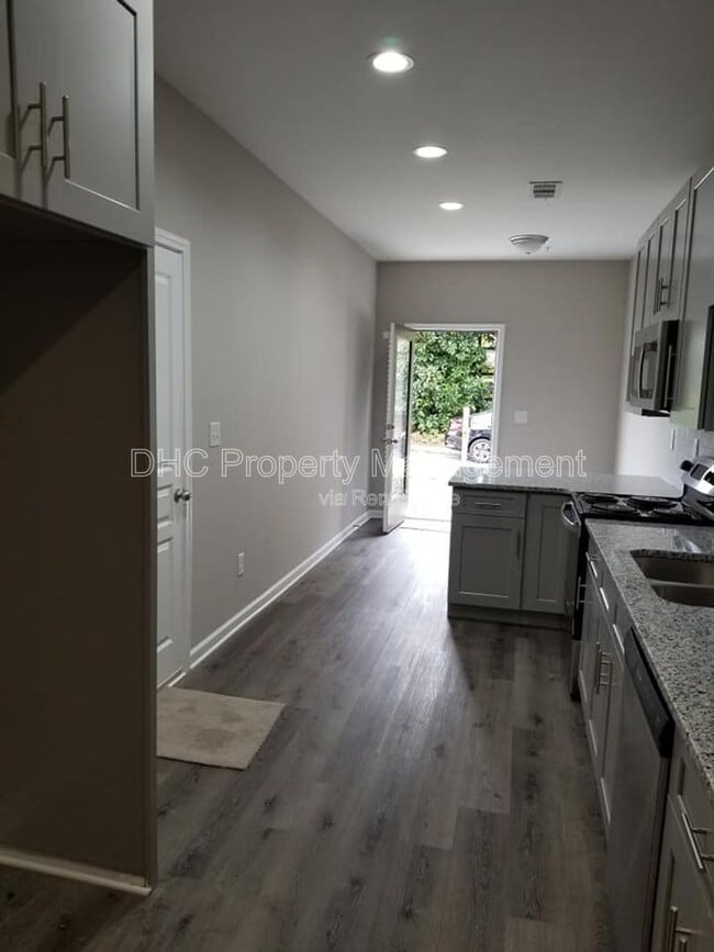 2296 Connally Pl in East Point, GA - Building Photo - Building Photo