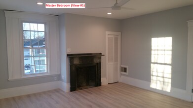 66 Hampshire St, Unit 3 in Methuen, MA - Foto de edificio - Building Photo