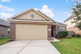 5226 El Tigre Ln in Baytown, TX - Building Photo