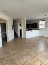 8833 NW 107th Ct, Unit 207 in Doral, FL - Building Photo - Building Photo