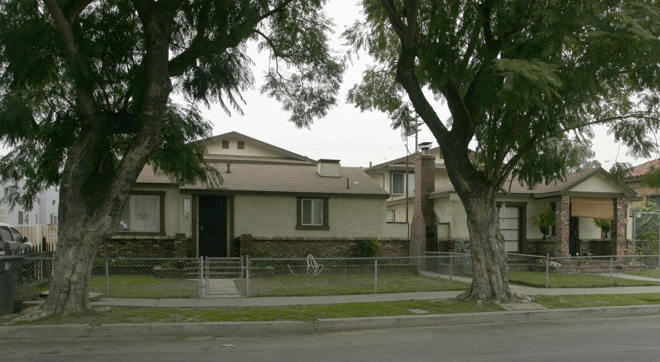 5660-5706 Linden Ave in Long Beach, CA - Foto de edificio