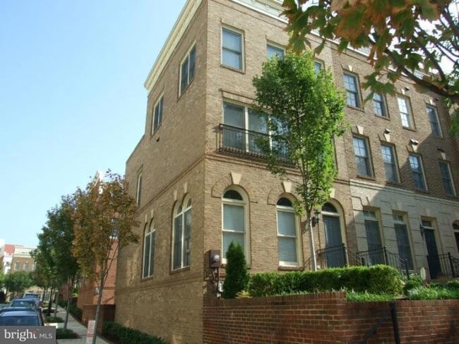 property at 2324 Cobble Hill Terrace
