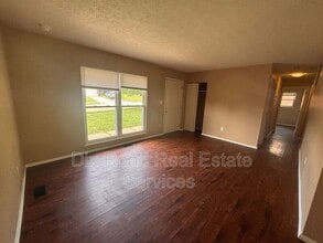 124 Beam Dr in Franklin, OH - Building Photo - Building Photo