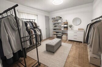 45436 12th St W in Lancaster, CA - Foto de edificio - Building Photo