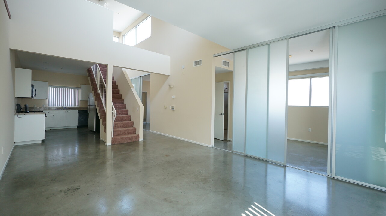 922 W 23rd St in Los Angeles, CA - Building Photo