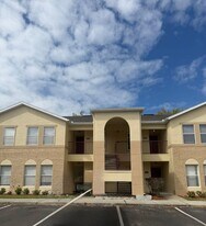 2774 Club Cortile Cir in Kissimmee, FL - Building Photo