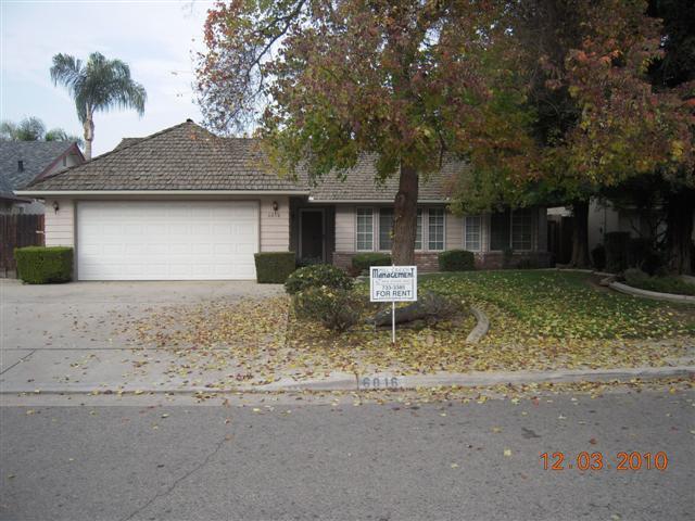 6016 W Crowley Ave in Visalia, CA - Building Photo