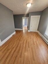 287 Lake Ave, Unit 10 in Manchester, NH - Building Photo - Building Photo