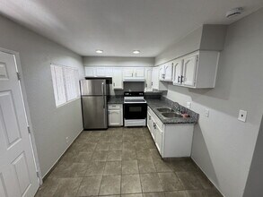 3391 Brussels St in Las Vegas, NV - Building Photo - Building Photo