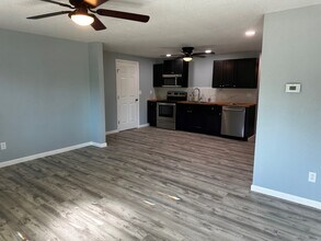 1 MO-5 in Gravois Mills, MO - Building Photo - Building Photo