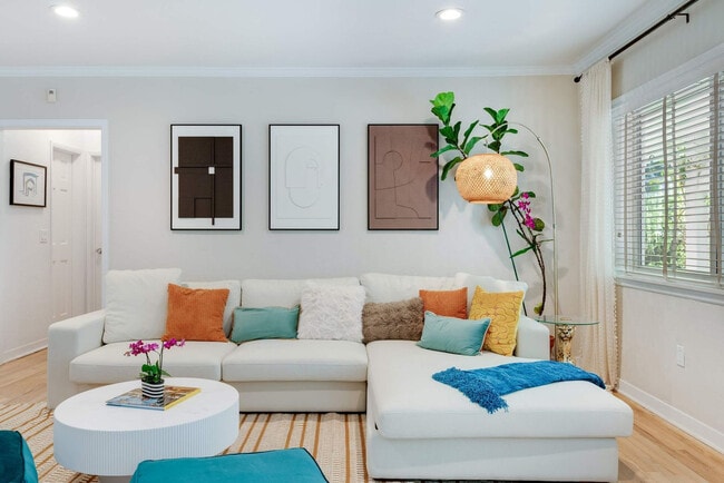 4131 Lybyer Ave in Miami, FL - Building Photo - Building Photo