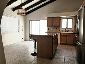 5325 Surfrider Way in Oxnard, CA - Building Photo - Building Photo