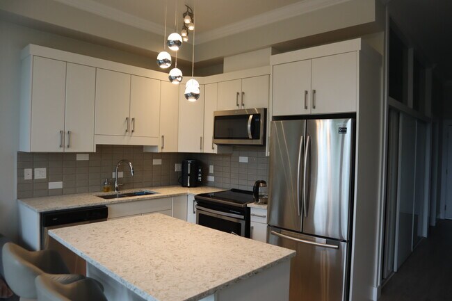 13763-13101 101 Ave in Surrey, BC - Building Photo - Building Photo