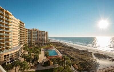 880 Mandalay Ave in Clearwater, FL - Building Photo - Building Photo