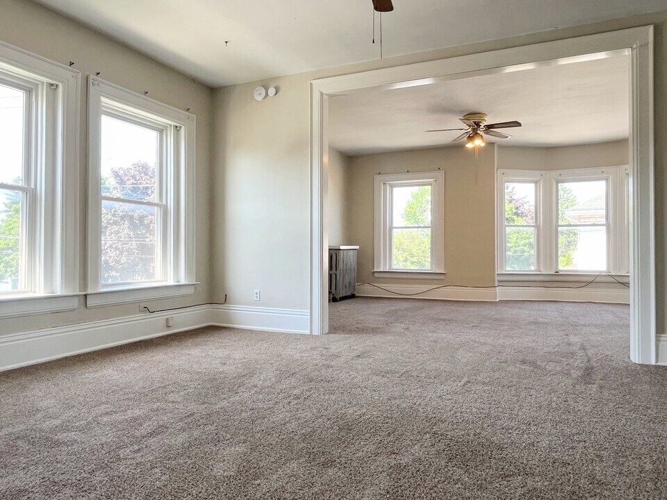 453 Penora St in Depew, NY - Building Photo
