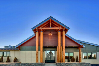 Lakes at Lemmon Valley in Reno, NV - Foto de edificio - Building Photo