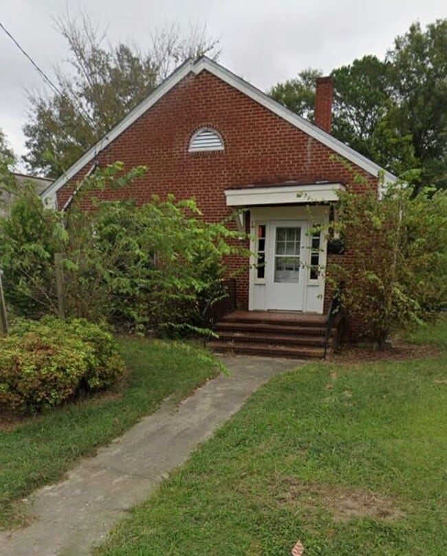 property at 308 S Slocumb St