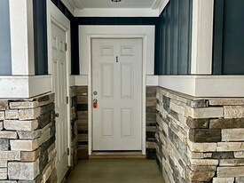 7111 Porcher Dr, Unit 1 in Myrtle Beach, SC - Building Photo