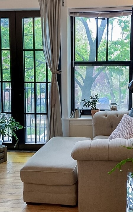 643 W Arlington Pl, Unit 2 in Chicago, IL - Foto de edificio