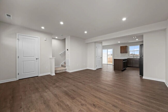 1018 Cambria Ln in Franklin, KY - Foto de edificio - Building Photo