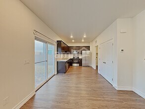 1474 Golden Hour Ave in North Las Vegas, NV - Building Photo - Building Photo