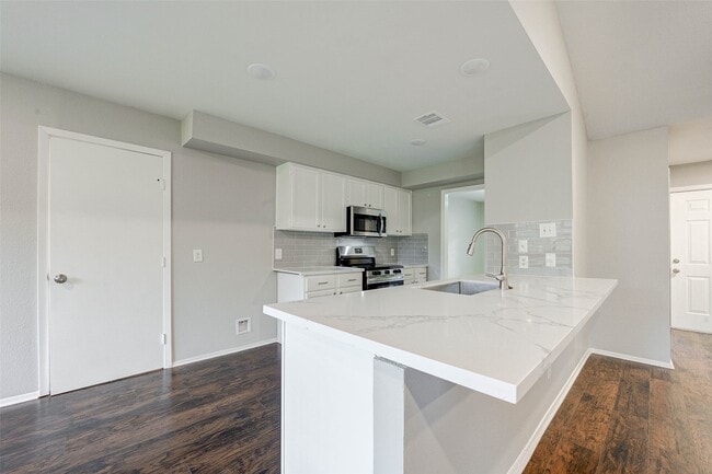 property at 5211 Sweetwind Ln