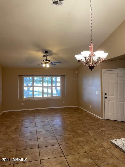 860 N McQueen Rd in Chandler, AZ - Building Photo