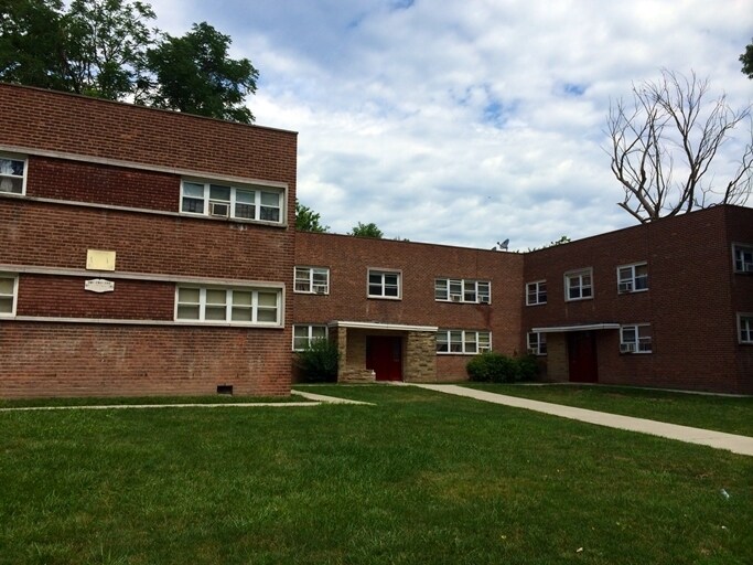 291-295 N Clinton St in East Orange, NJ - Building Photo