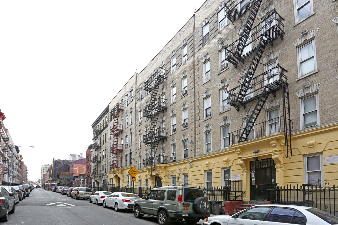 554 W 160th St in New York, NY - Foto de edificio